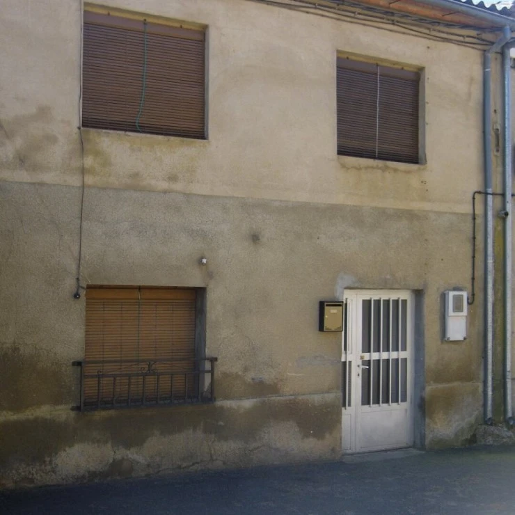 Casa en el centro de Carbajales de Alba