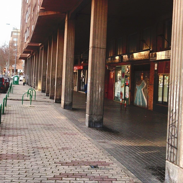 Local Soportales Cardenal Cisneros