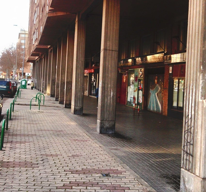 Local Soportales Cardenal Cisneros