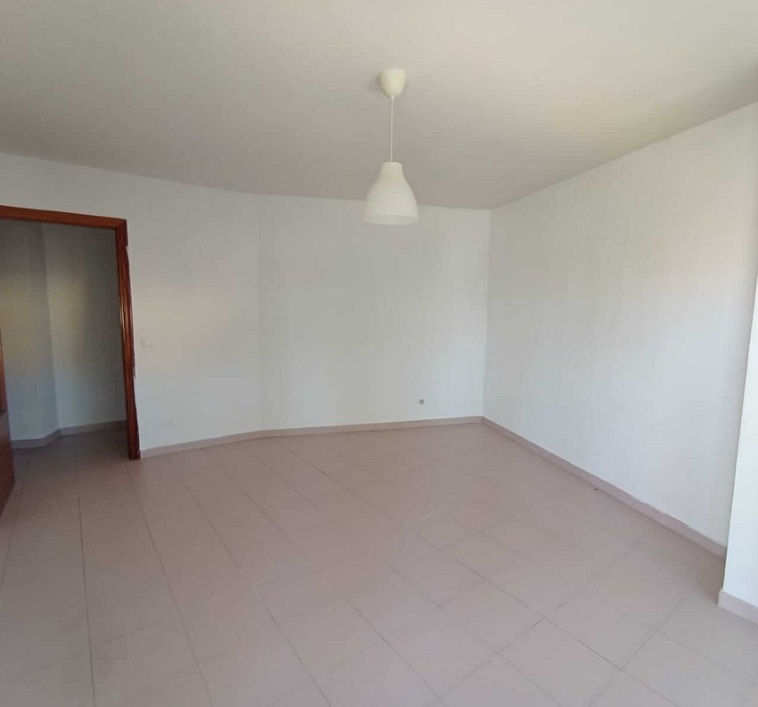 Piso en Z. Pinilla, 3 dormitorios Piso en Z. Pinilla, 3 dormitorios