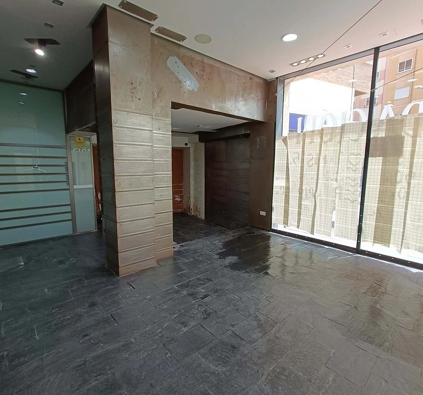 Local comercial en Z . Amargura / Príncipe de Asturias
