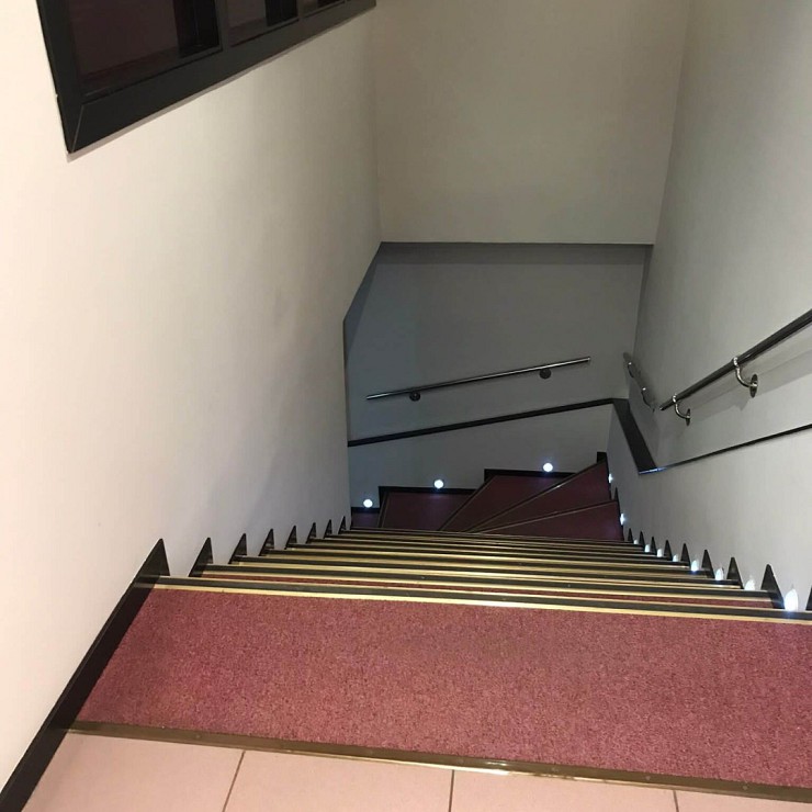 ACCESO A SOTANO