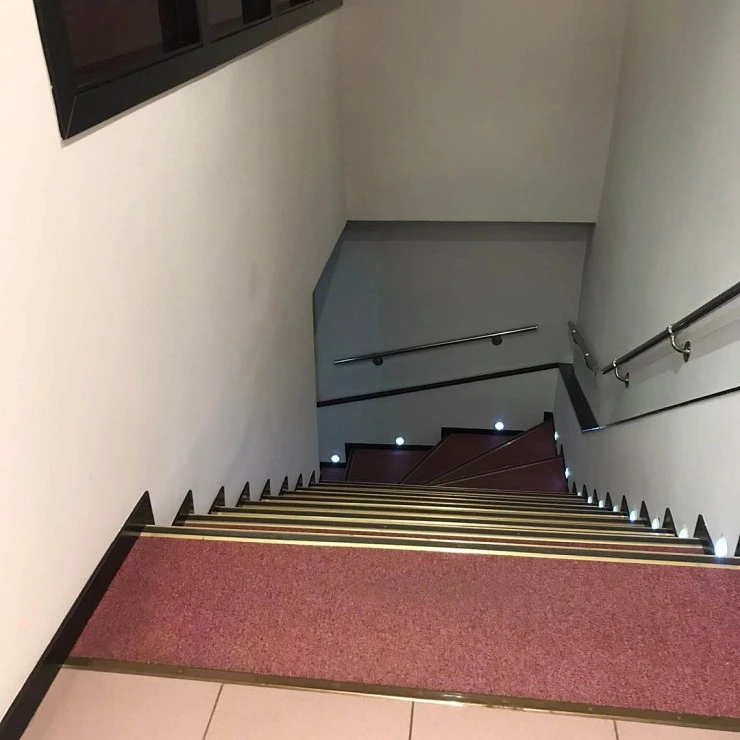 ACCESO A SOTANO
