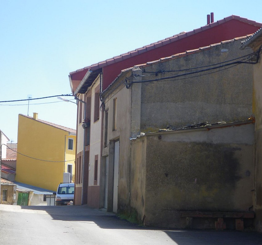 Casa en el centro de Carbajales de Alba