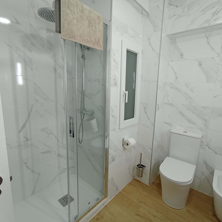 BAÑO 1