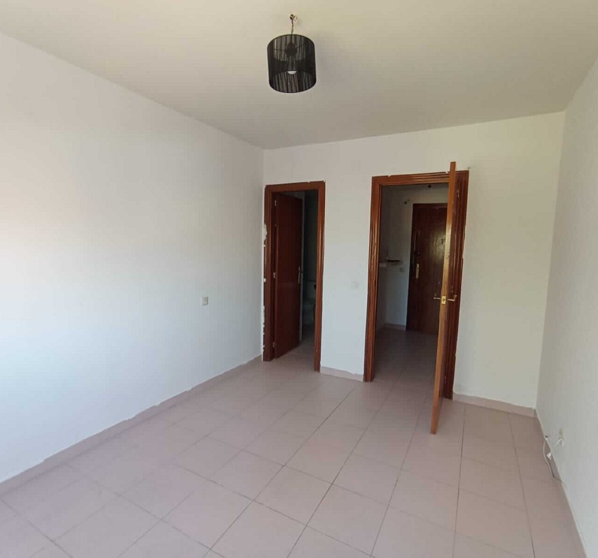 Piso en Z. Pinilla, 3 dormitorios Piso en Z. Pinilla, 3 dormitorios