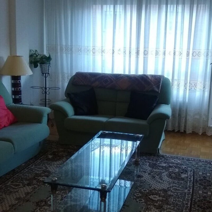 Piso de 4 dormitorios, en muy buen estado
